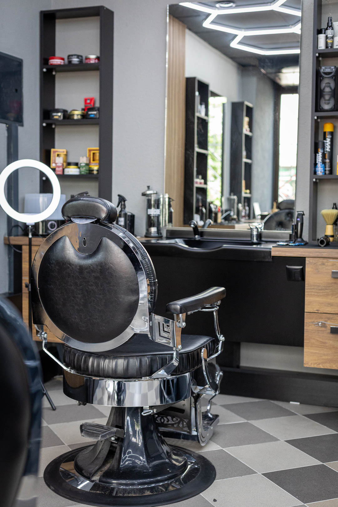 MRBarber-4
